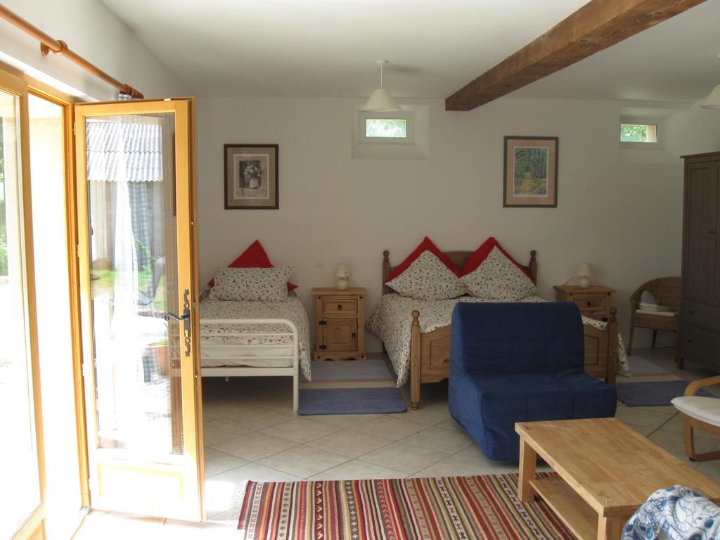 La Maire Bed and Breakfast Saint-Victor-Rouzaud Exterior foto