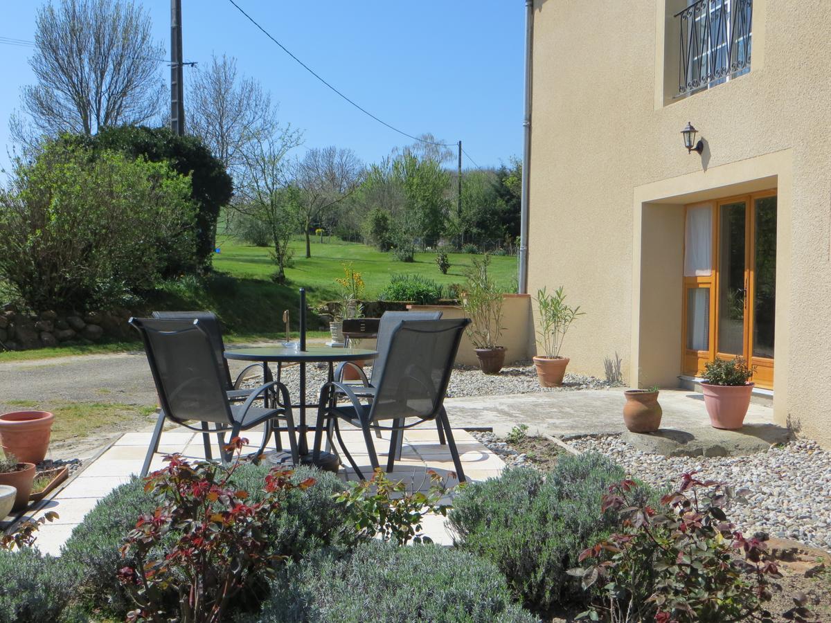 La Maire Bed and Breakfast Saint-Victor-Rouzaud Exterior foto
